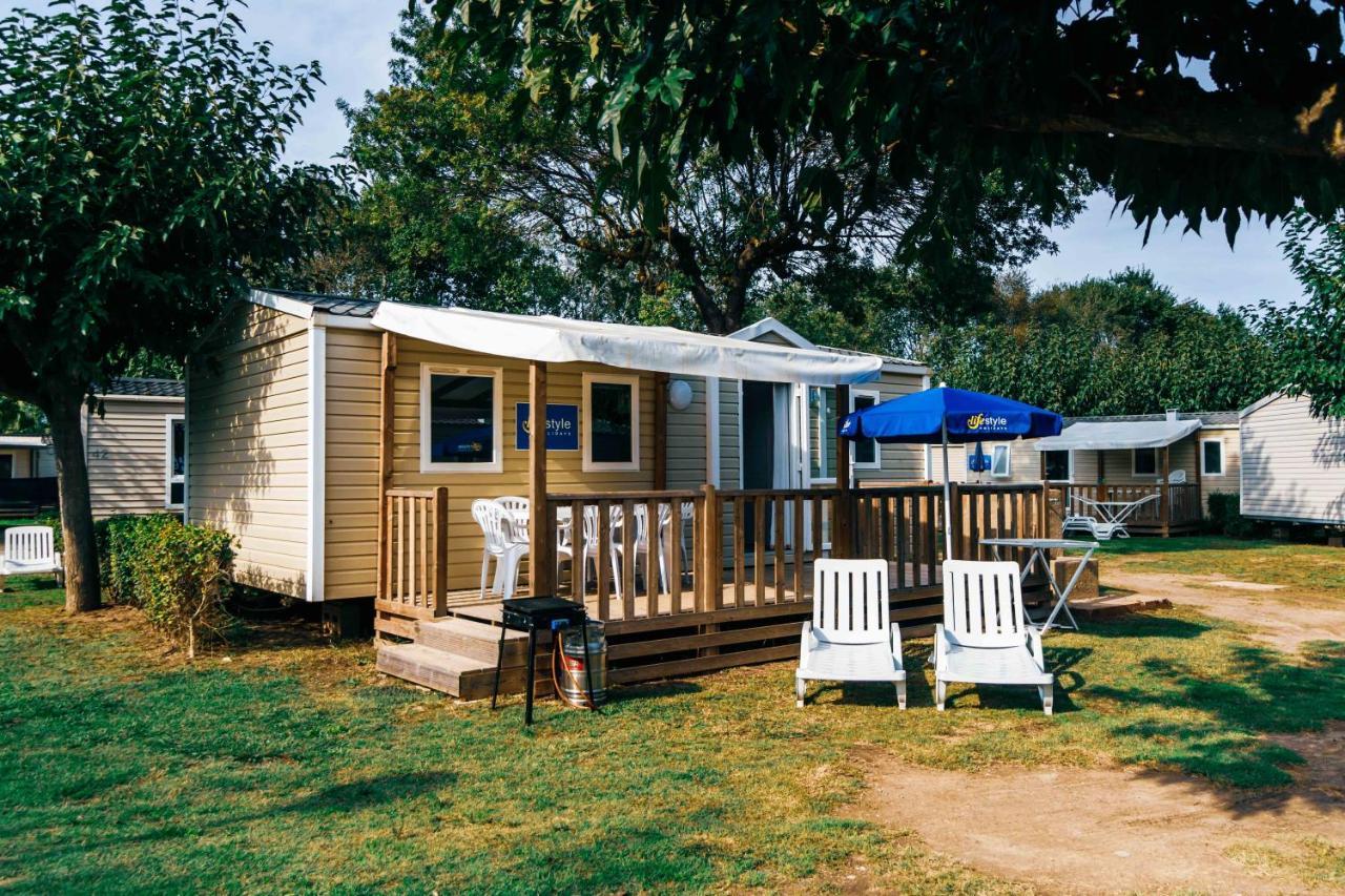 Castell Montgri - Mobile Homes By Lifestyle Holidays L'Estartit Esterno foto